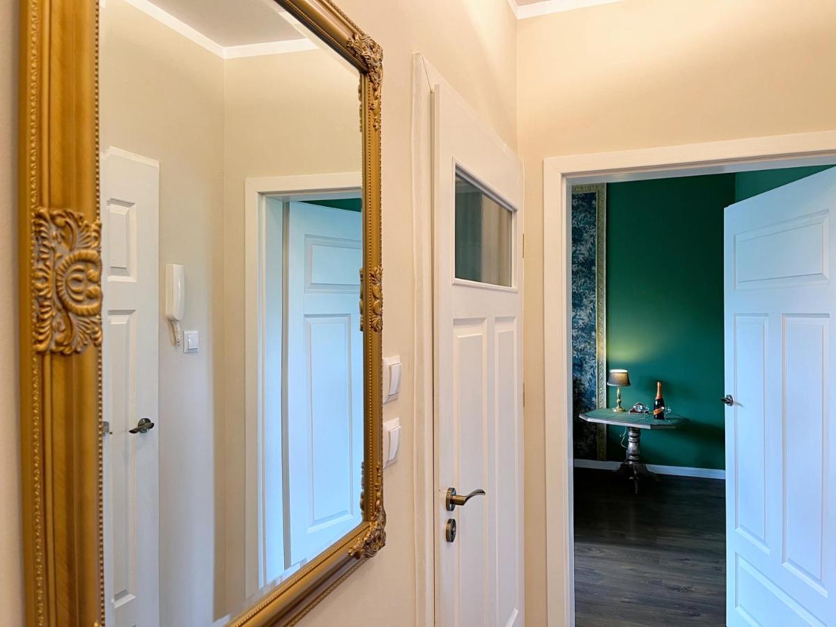 Apartament Stary Zdroj Wałbrzych Exteriör bild
